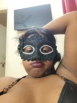 nia_thkur_ webcam