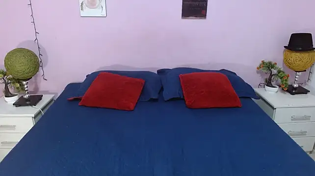 milady_roxx webcam