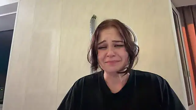 KariStpeters webcam
