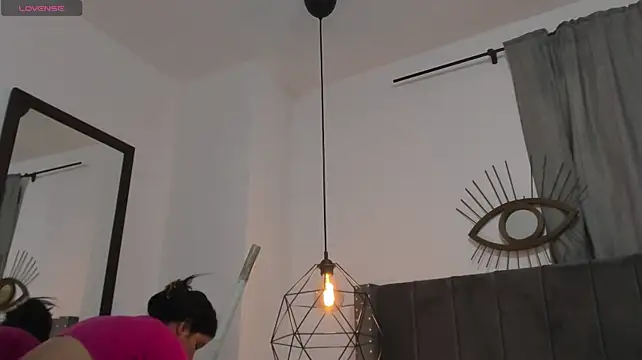 AurenNoir webcam