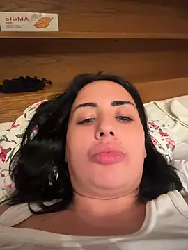 Lolitaa8 webcam
