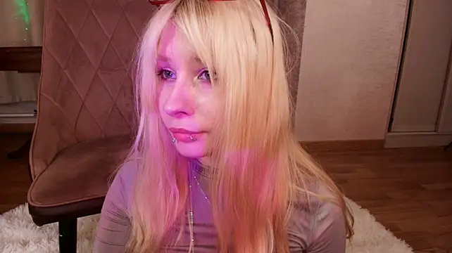 WarmAtEdges webcam