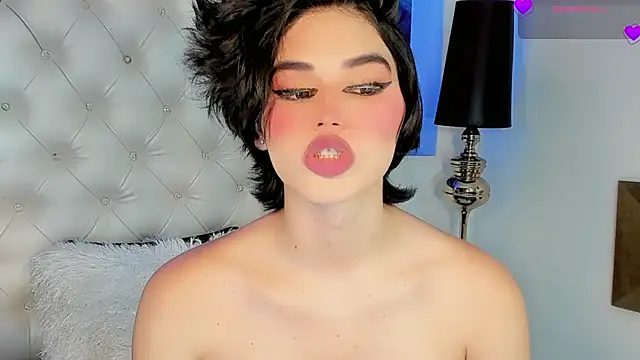 Valentiina_Foxx webcam