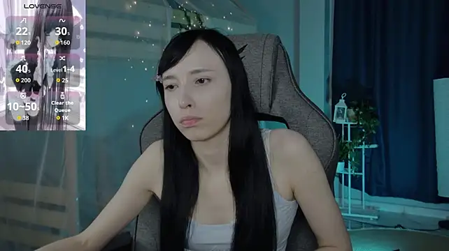 SeraphineSparda webcam