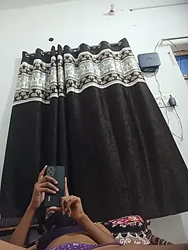 Riya_cum33 webcam