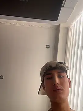 Eidan_collins webcam