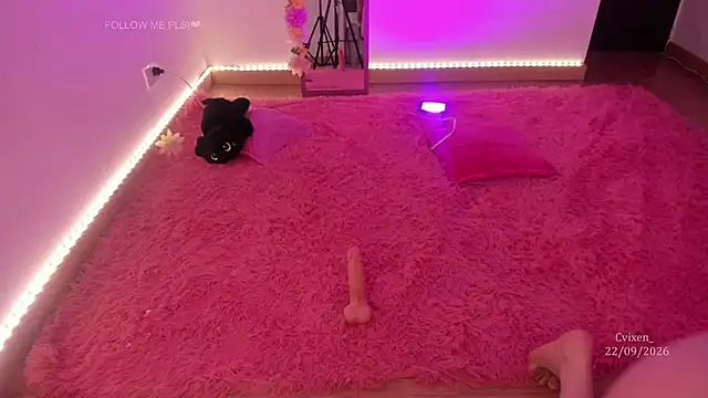 Cvixen_ live cam on StripChat