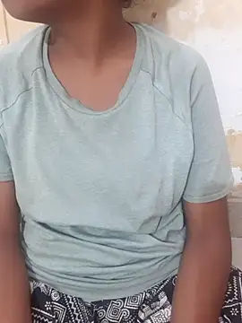 Your_Alinaa webcam
