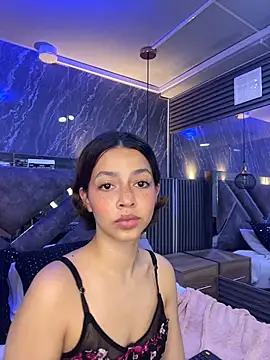 AlessiaPearly webcam