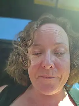julimonroe live cam