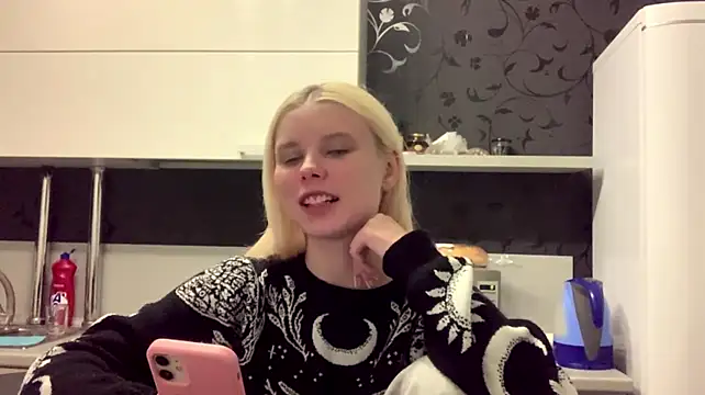 EdwinaDespres live cam on StripChat