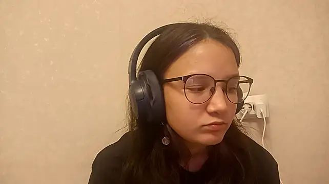 KelliBeatrice live cam