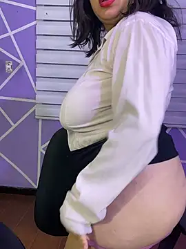 MiiaaJoness