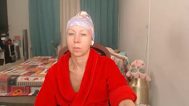 LuxuryNika live cam on StripChat