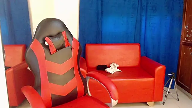 Rubievans22 webcam