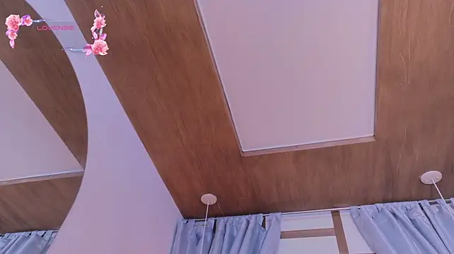 RenataLeclair webcam