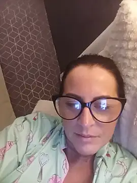 VelvetNaughty-Shem webcam