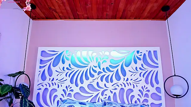 laraiisboobs live