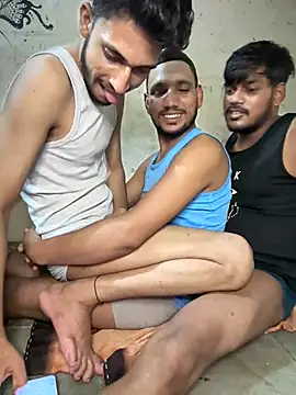 BiggerDickGuy live cam on StripChat