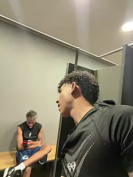 yoursexyjose live sex cam