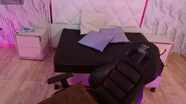 Samanttha_tay live sex cam