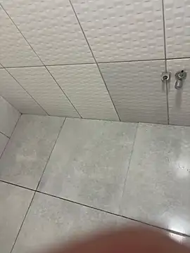 Roinuj098 live