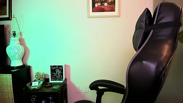 MelroseStrip webcam