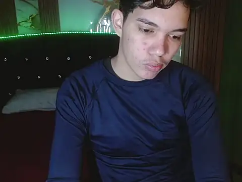 haku_nayro webcam