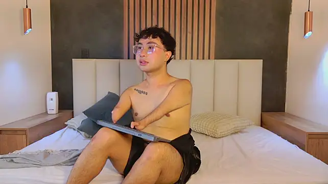 Sam_Velvett live cam preview