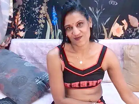 indiansexcsmile4u webcam