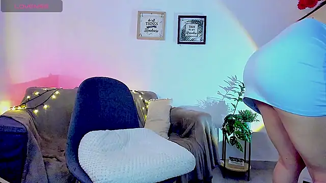 Buttyy_Cherry webcam
