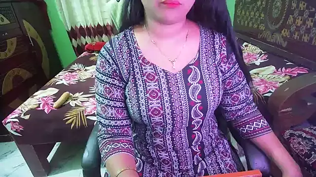 BengaliQueenStar webcam