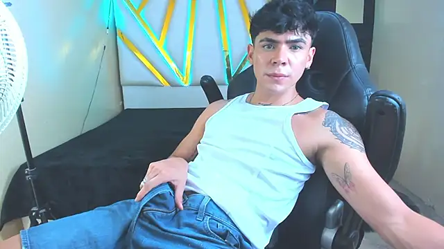 CamiiGuzmanX webcam