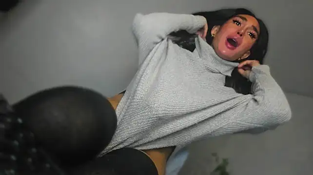 MistressNextDoor_ webcam