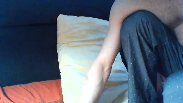 KaelNox live cam on StripChat