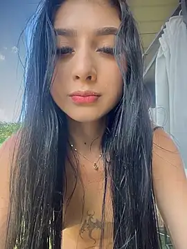 BadLilAngelXXX webcam