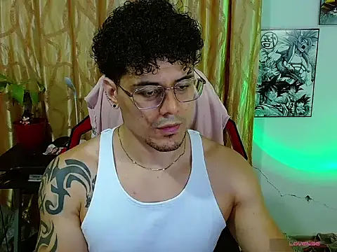 Logan0626 live cam on StripChat