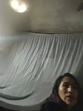 MilaRose00 webcam
