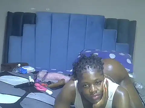 melanin_moon webcam