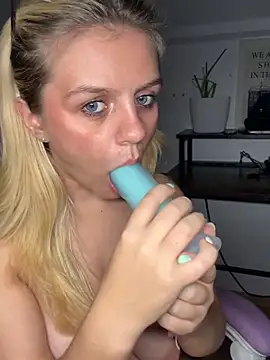 darknaavii webcam