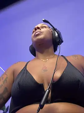 julixxx22 webcam