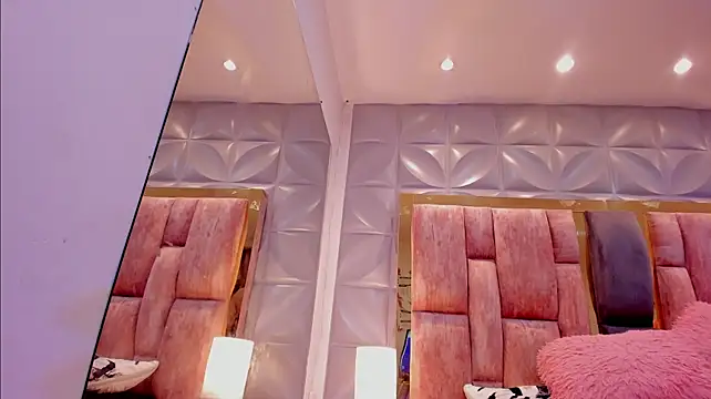 Charlotte_Ice1