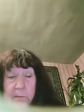 CrystalLime6411