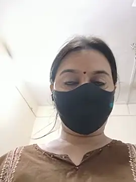 spasyqueen69 (F young) - Be in lingerir🤩 5min lush control 🤩