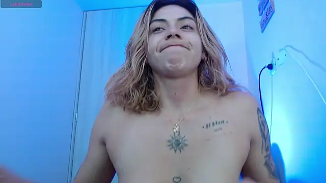 aprildumont webcam