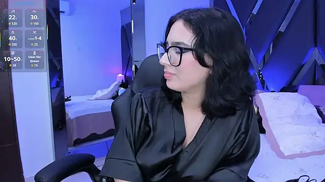 HaniKuspoka live cam on StripChat