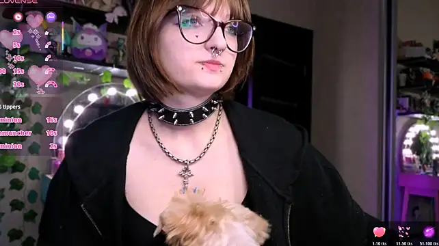 Lily_Arden