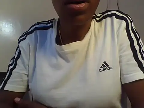 juicyqueenn8 webcam