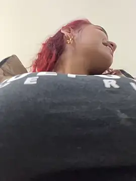 Sara-77 webcam