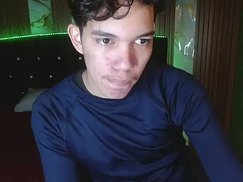 haku_nayro webcam